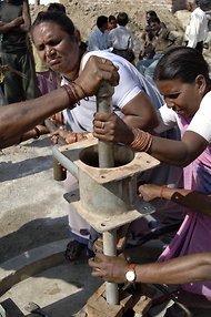 Keeping the Water Flowing in Rural Villages - NYTimes.com